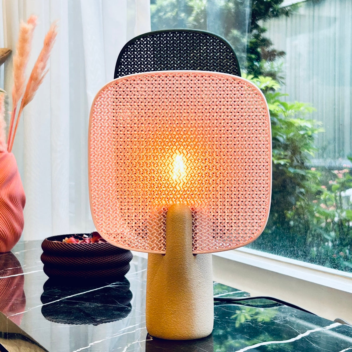 Cerca Table Lamp