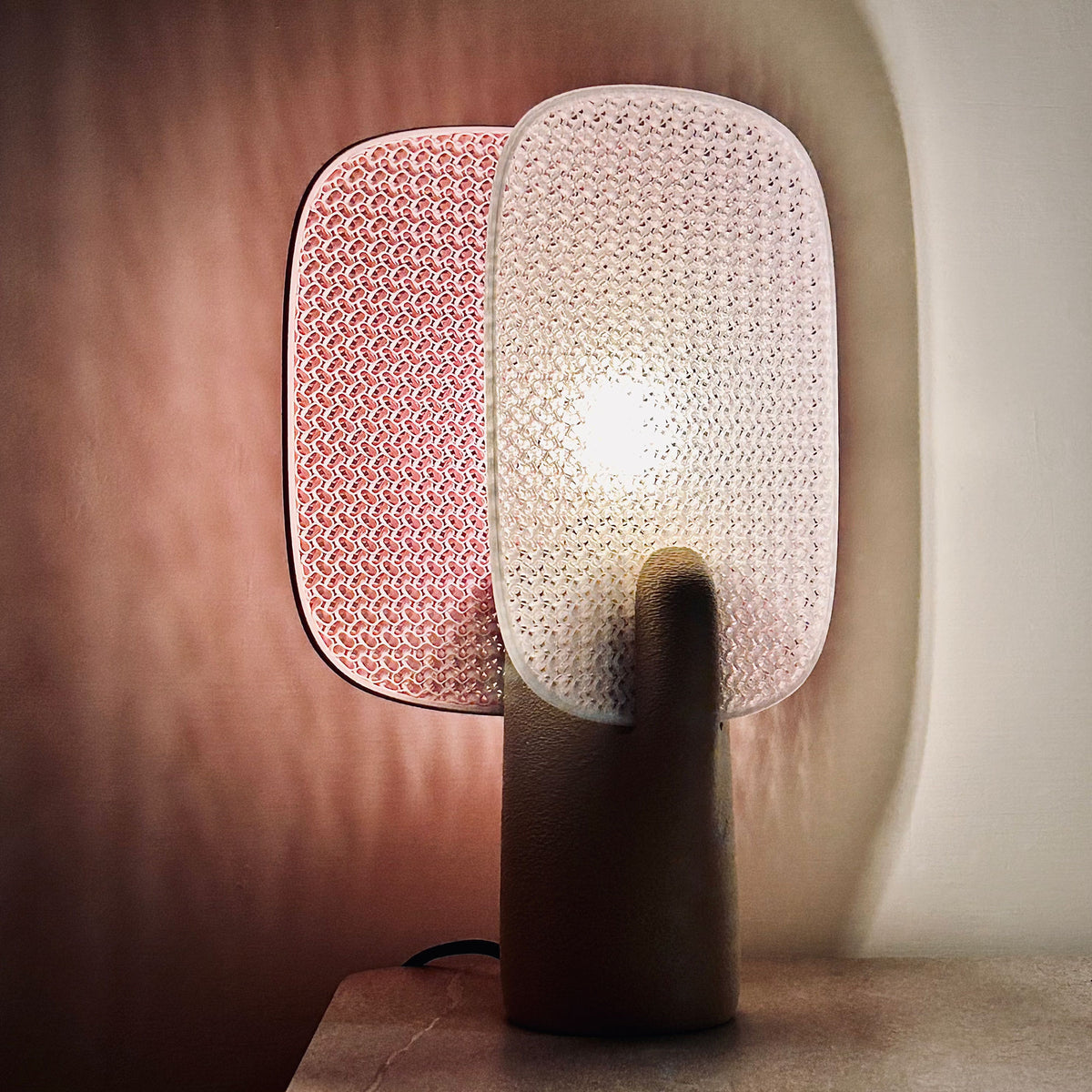 Cerca Table Lamp
