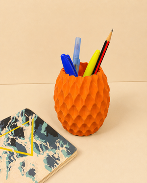 Wavy Pen Stand