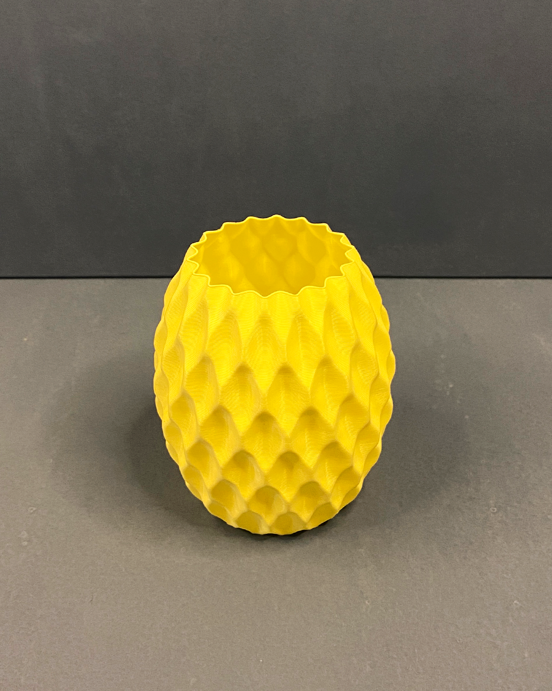 Wavy Pen Stand