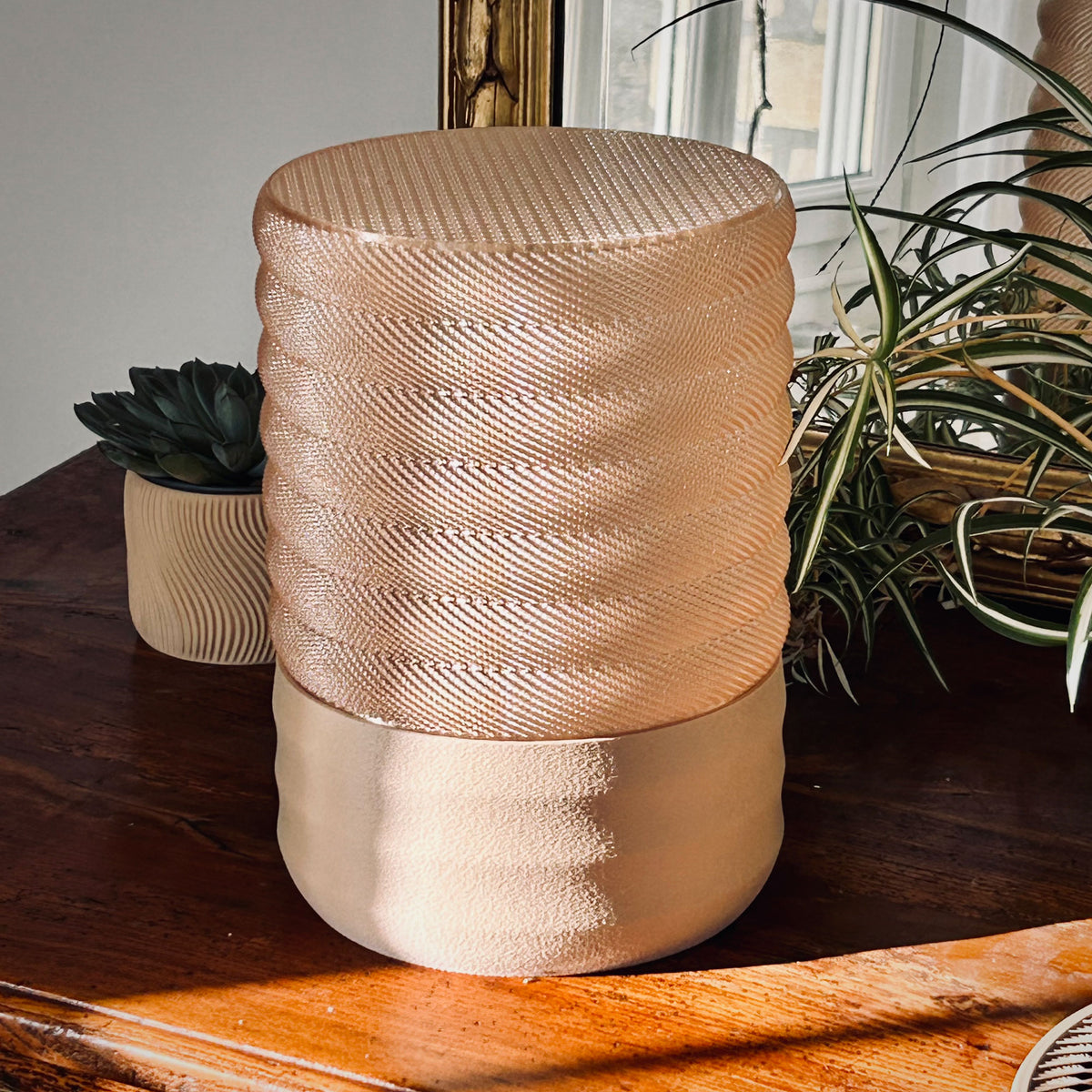Malla Table Lamp