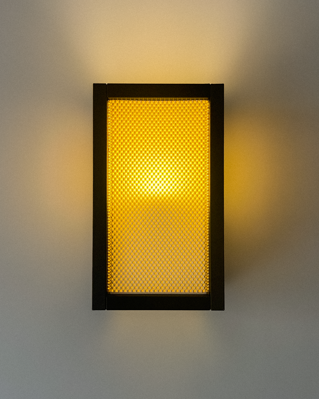 Riku Wall Lamp