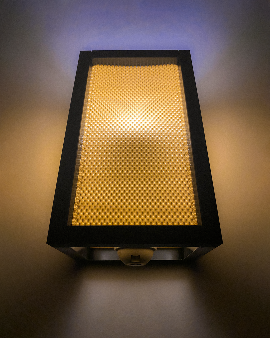Riku Wall Lamp