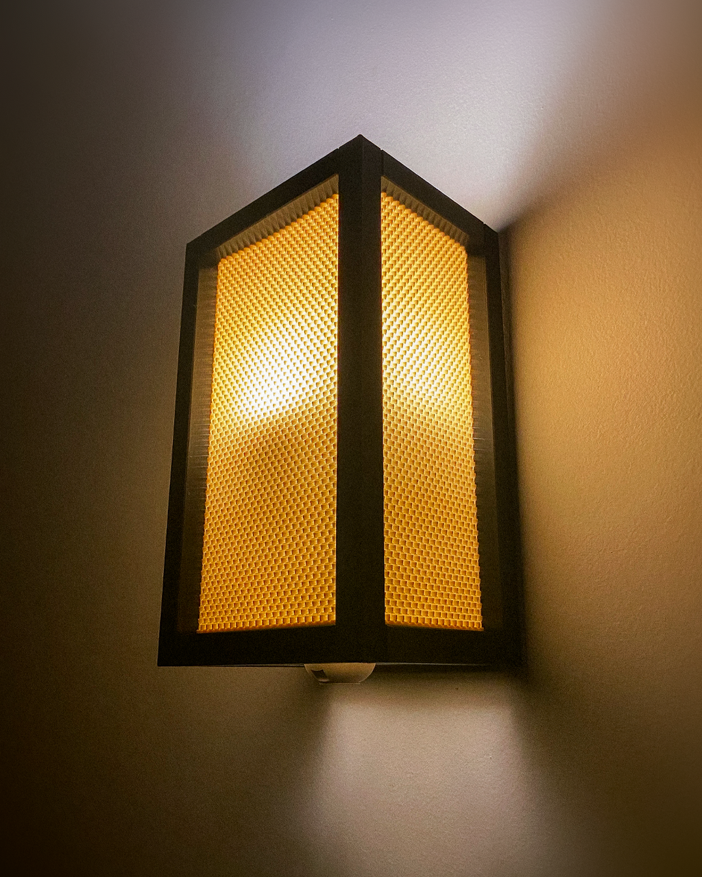 Riku Wall Lamp