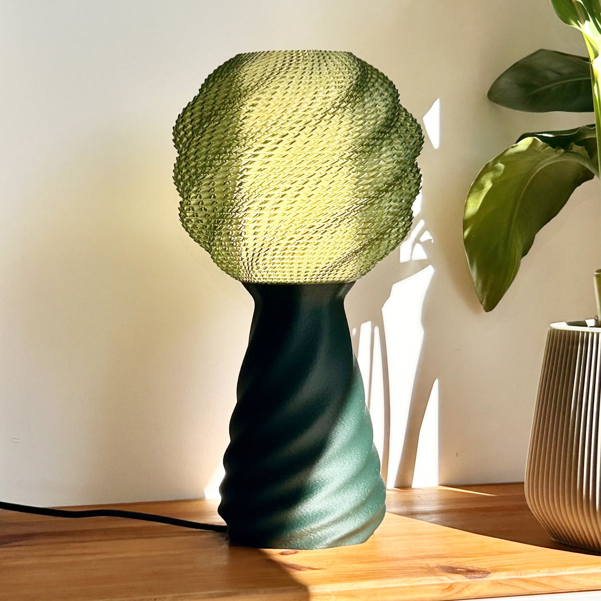 Sunae Table Lamp