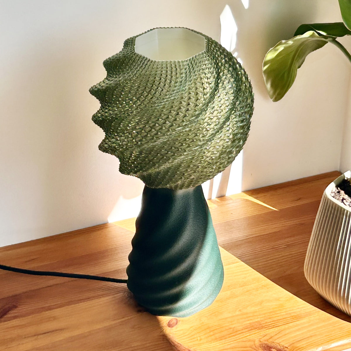 Sunae Table Lamp