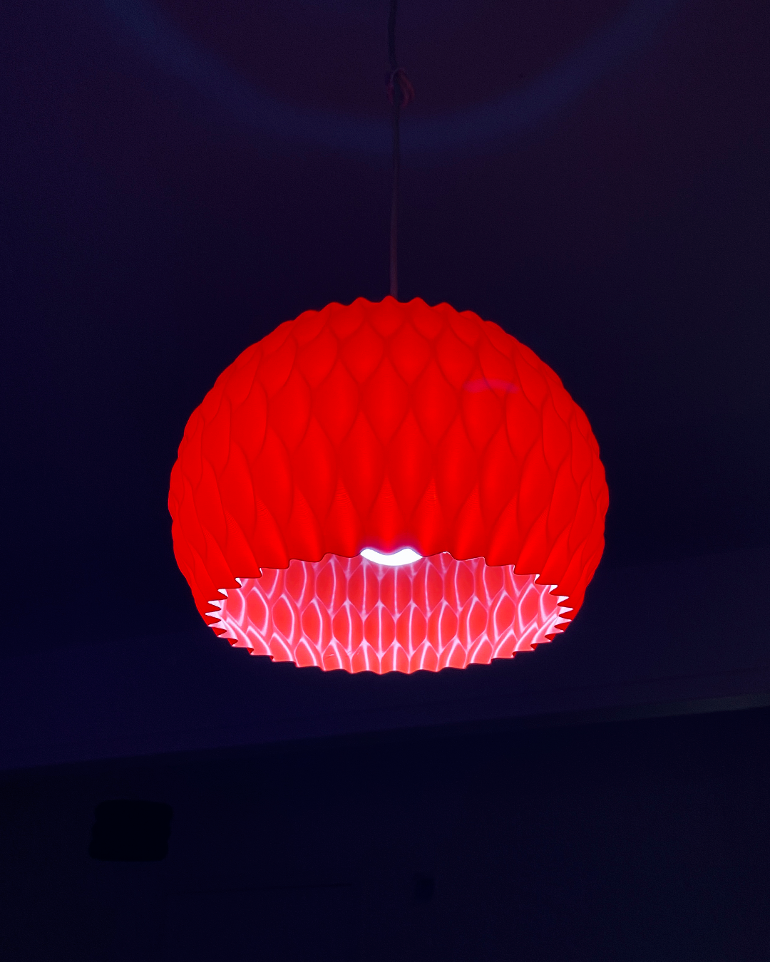 Wavy Pendant Lamp